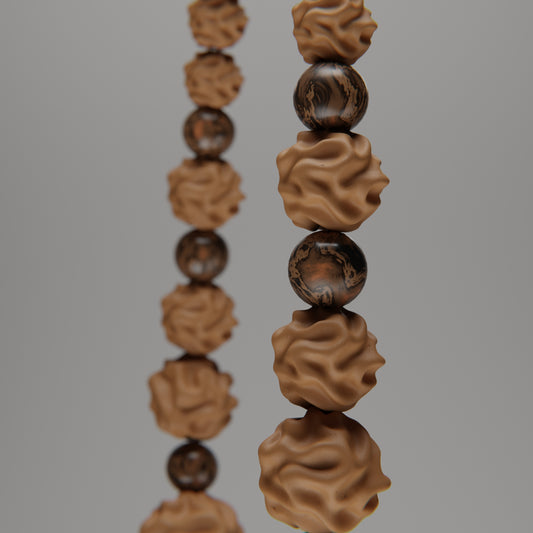 PLANET NECKLACE in golden dune