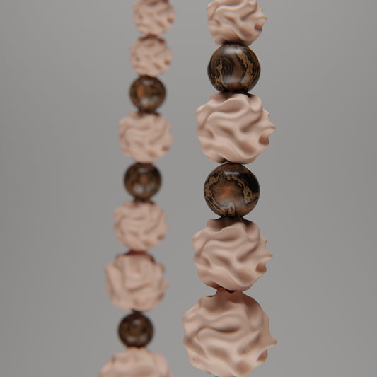 PLANET NECKLACE in porcelain blush